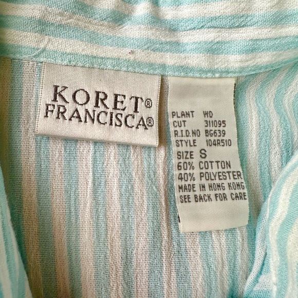 Blue and white striped whimsical button-up shirt with embroidered animals Size S - Picture 4 of 4